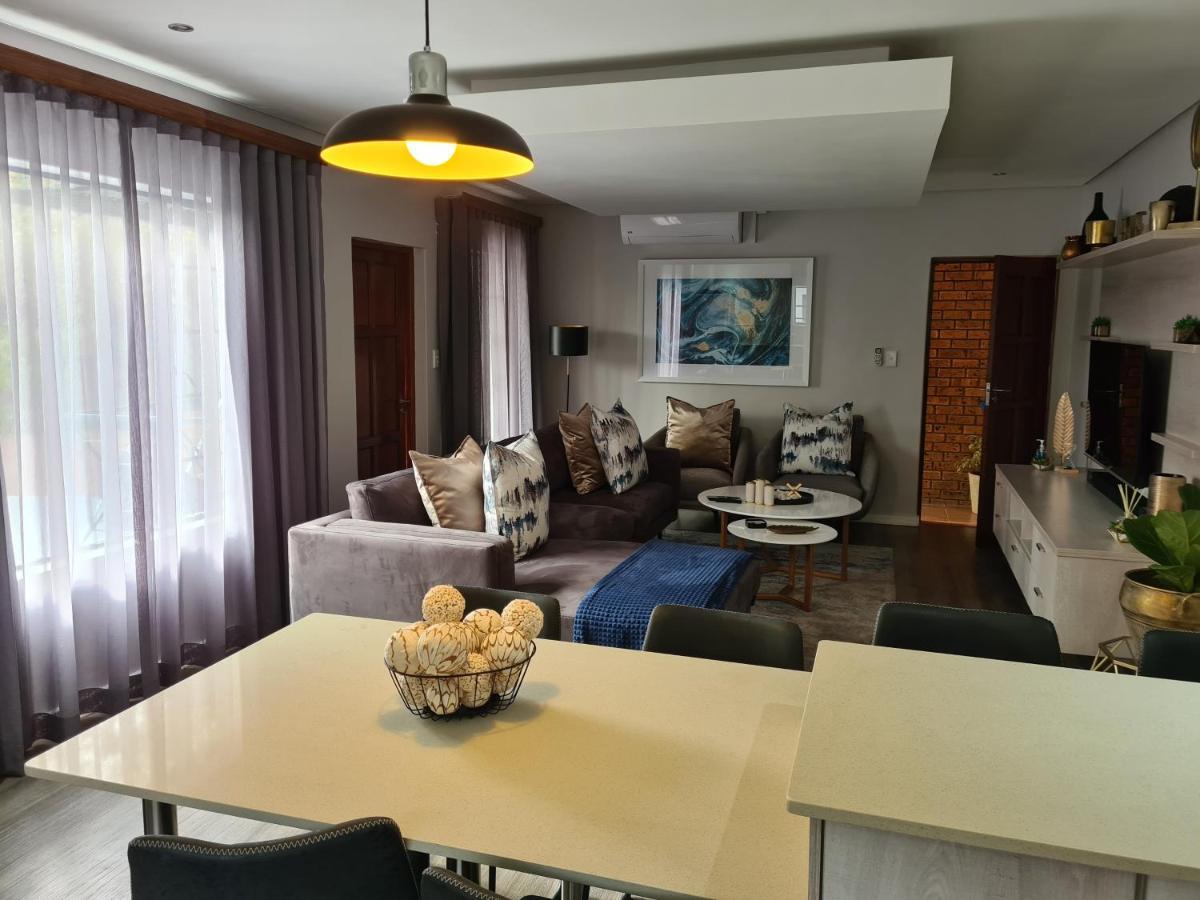 Villa Casa Lifestyle Mbombela ภายนอก รูปภาพ